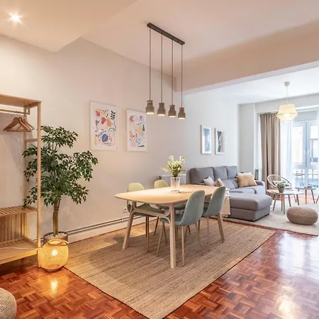 Spacious And Lovely In The City Center Of Bilbao Exterior foto