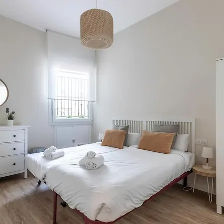 Spacious And Lovely In The City Center Of Bilbao Exterior foto